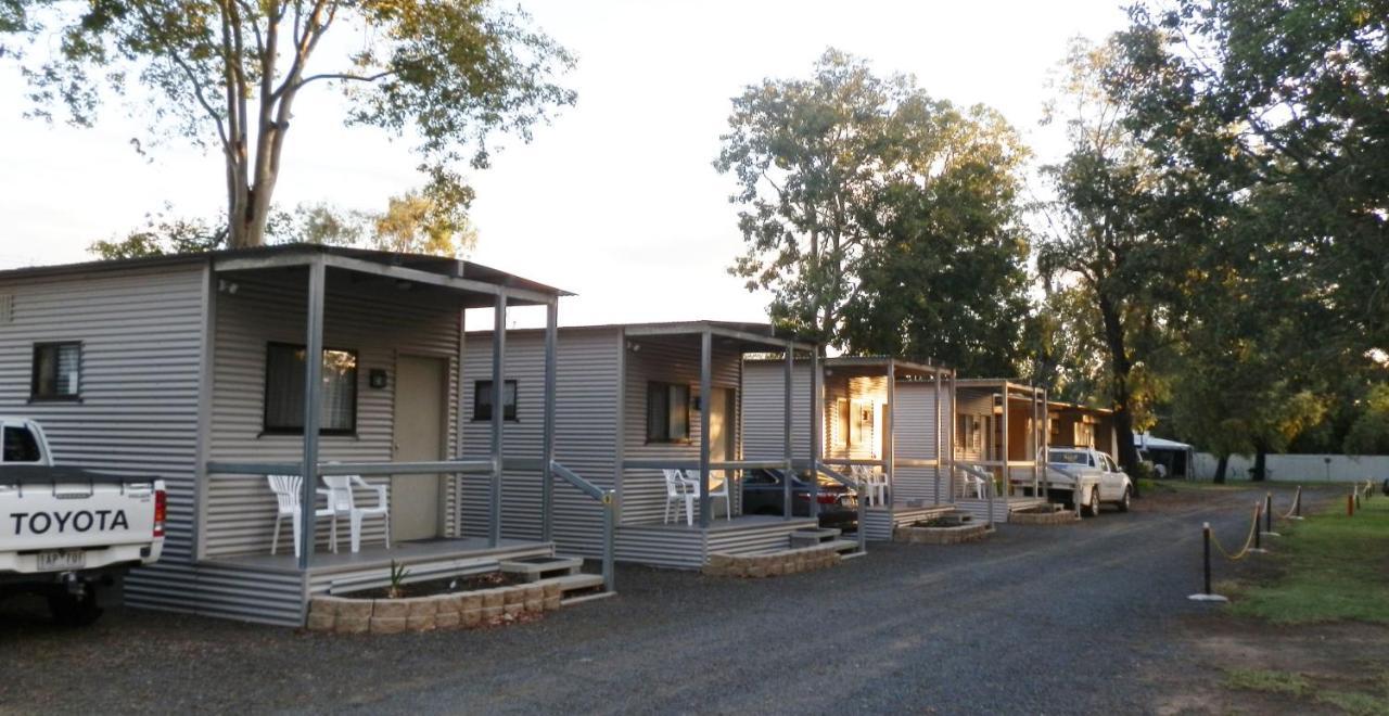 Narrabri Motel And Caravan Park Habitación foto